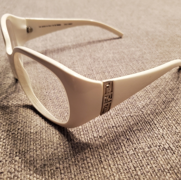 Fendi glasses frame - Picture 2 of 7